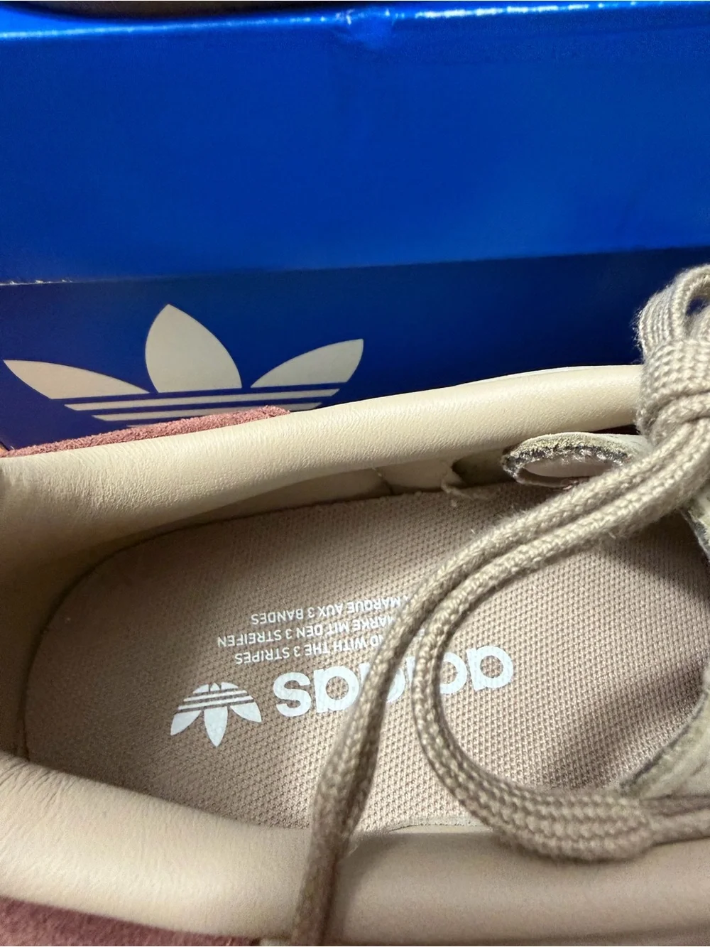 Brand New ADIDAS Men's Gazelle Soccer Casual Shoes Size 8 Retail $120
